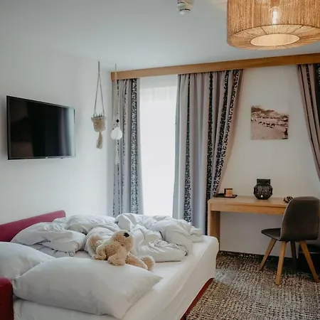 Schuetzenhof 3* فلاخاو