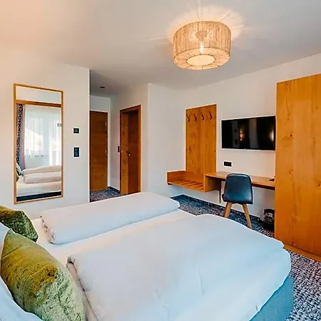 فندق Schuetzenhof 3*